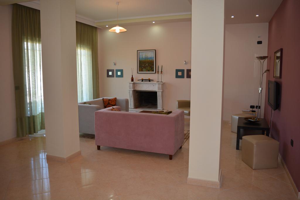 Villa Basilika Vlorë Buitenkant foto